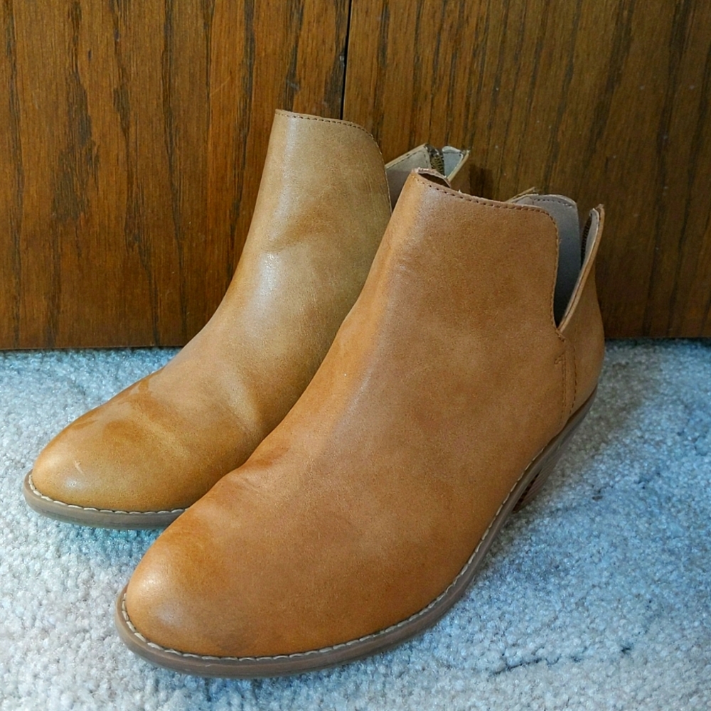 Brown boots